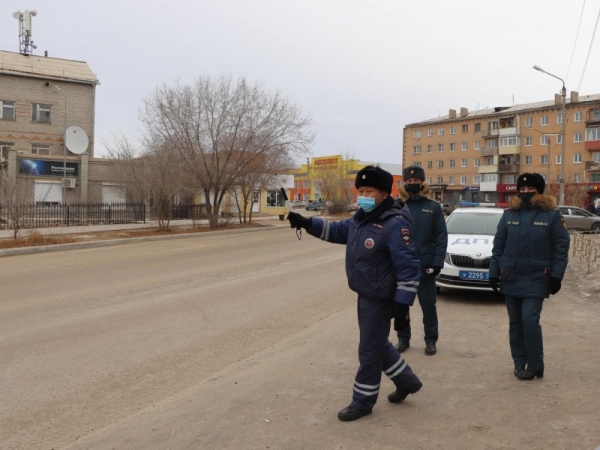 В Селенгинском районе  сотрудники МЧС совместно с госавтоинспекторами провели профилактический рейд 