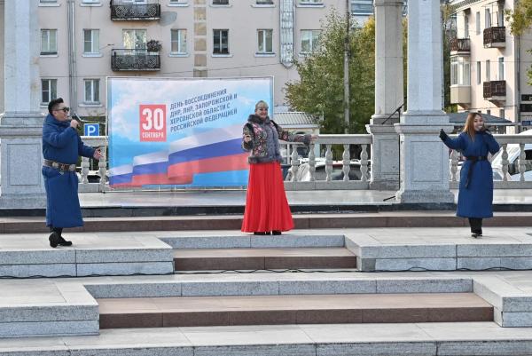 Митинг-концерт в честь присоединения ЛНР, ДНР, Херсонской и Запорожской областей к России состоялся в Улан-Удэ   