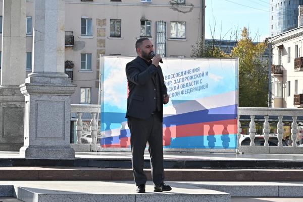 Митинг-концерт в честь присоединения ЛНР, ДНР, Херсонской и Запорожской областей к России состоялся в Улан-Удэ   