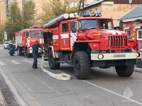 Около 500 человек эвакуировались из торгового центра в Улан-Удэ 