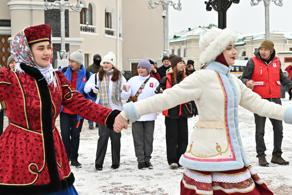 Жители Бурятии станцевали масштабный ехор